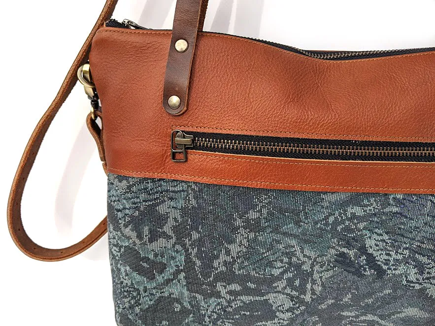 Mariclaro VIE Purse - Vintage Air Canada Material sold by Mariclaro product image thumbnail 4