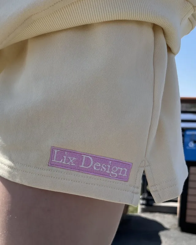 Short Sun's Out made by LIX DESIGN