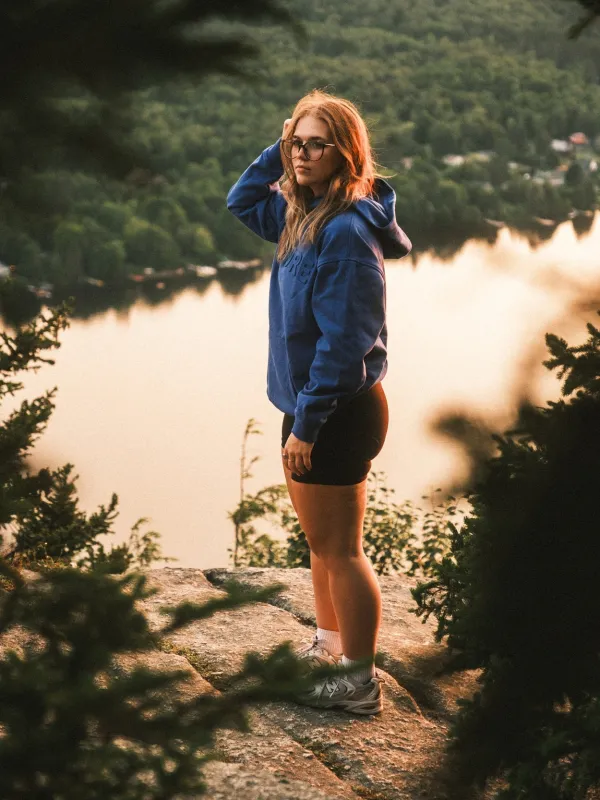 Hoodie Explore | Bleu Indigo made by LIX DESIGN