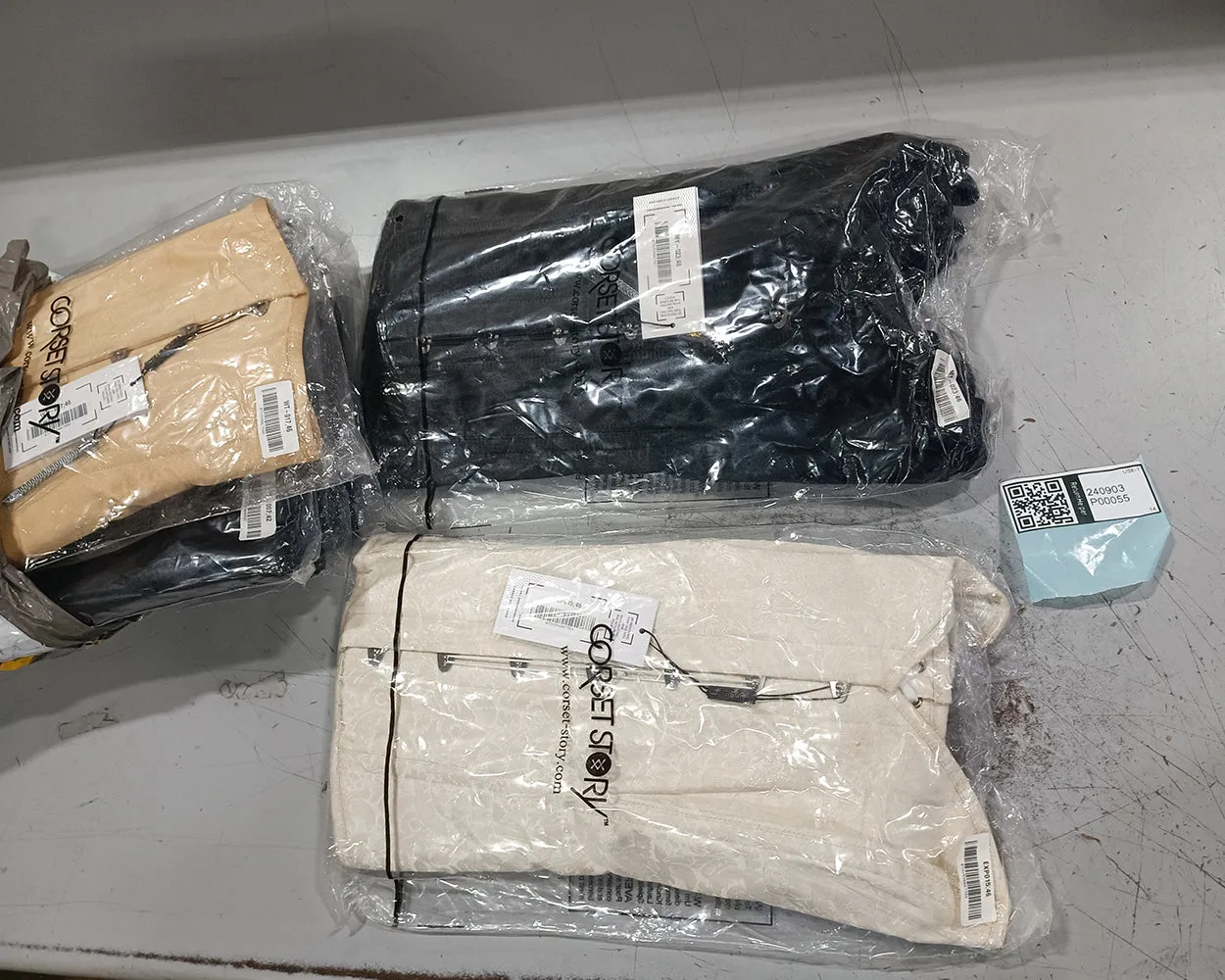 6 x Corset Returns - US143551-R (42"/44"/46") sold by Corset Story product image thumbnail 5