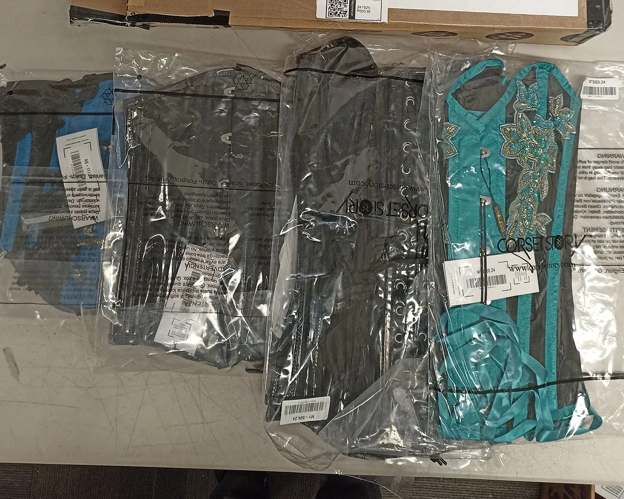 4 x Corset Returns - US143517-R (24") sold by Corset Story product image thumbnail 5