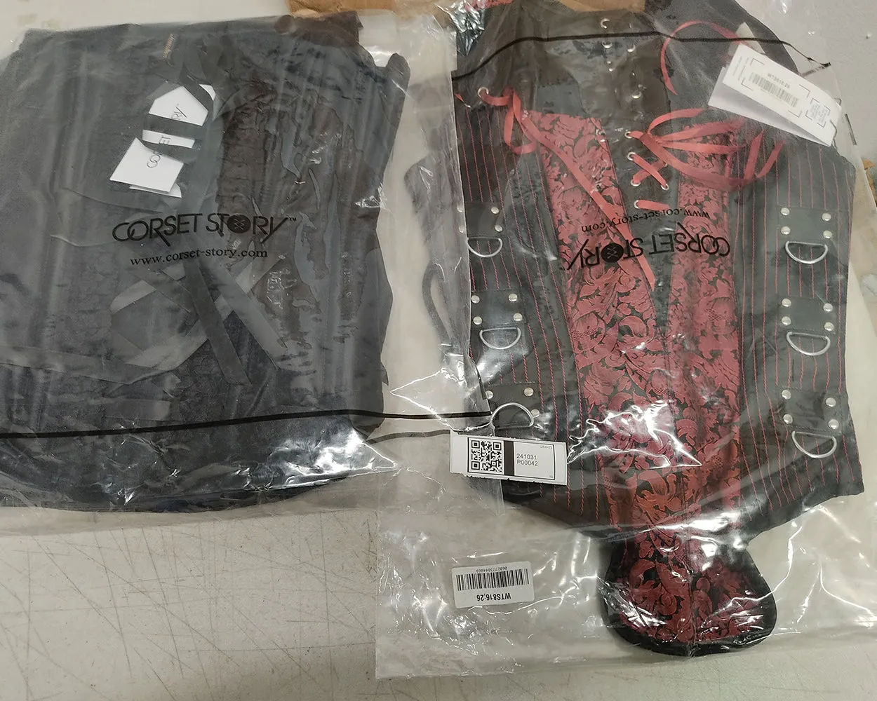 2 x Corset Returns - US145403-R sold by Corset Story product image thumbnail 3