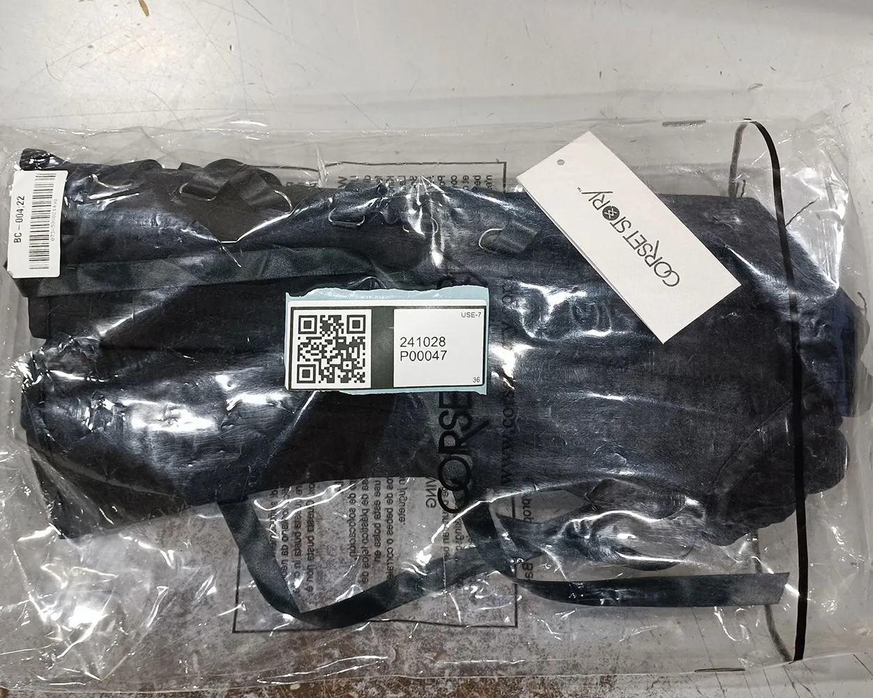 1 x Corset Returns - US143740-R (22") sold by Corset Story product image thumbnail 3