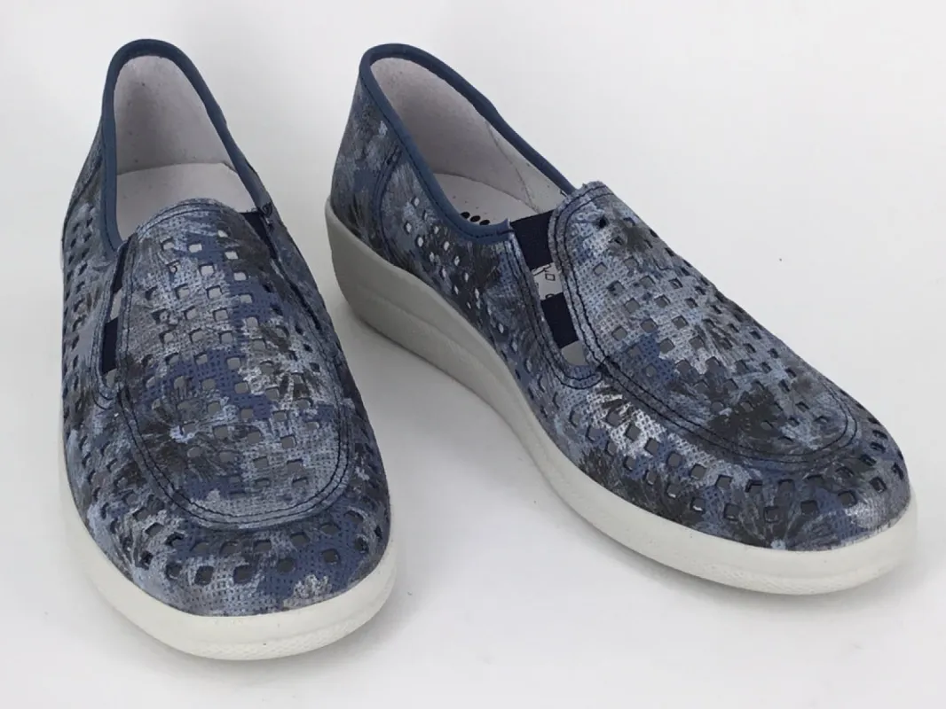 Aco Comfort Acel Blue Floral sold by Bayside Shoe Warehouse