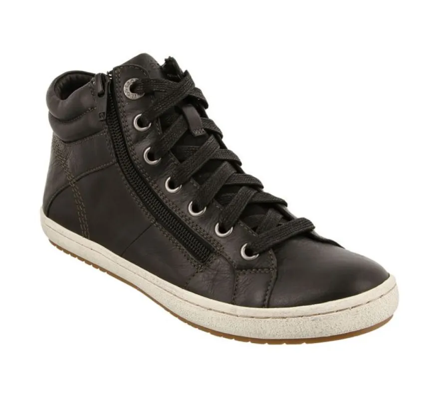 Taos Union boot sold by Bayside Shoe Warehouse