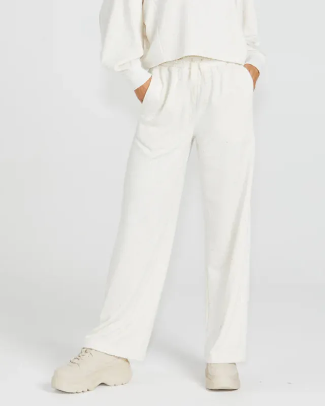 Betty Basics Giselle Sweatpant Cream Fleck sold by Bayside Shoe Warehouse