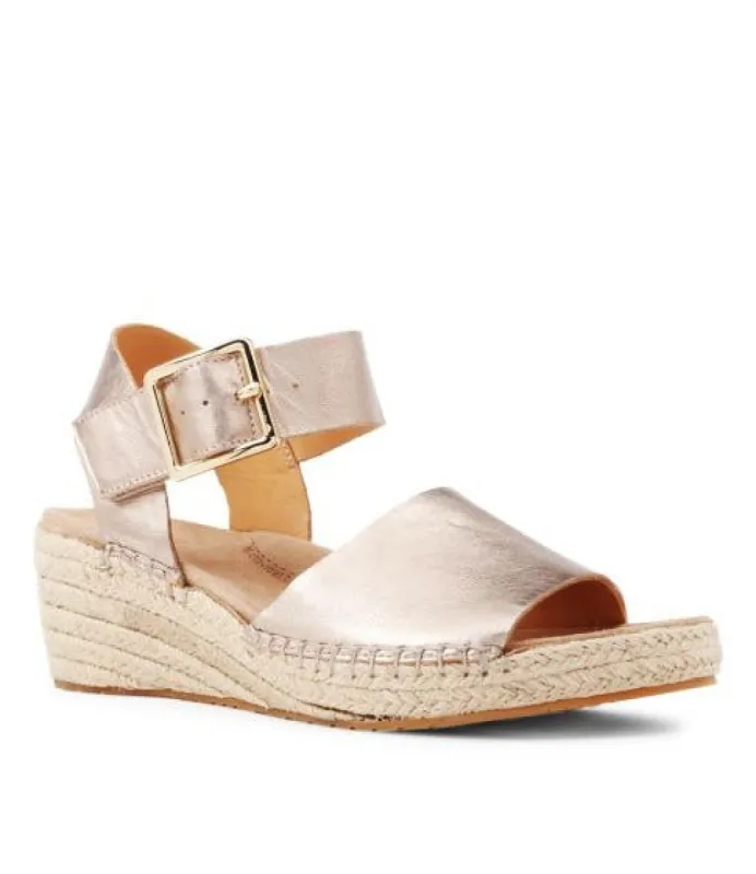 Ziera Kraig Xw Champagne sold by Bayside Shoe Warehouse