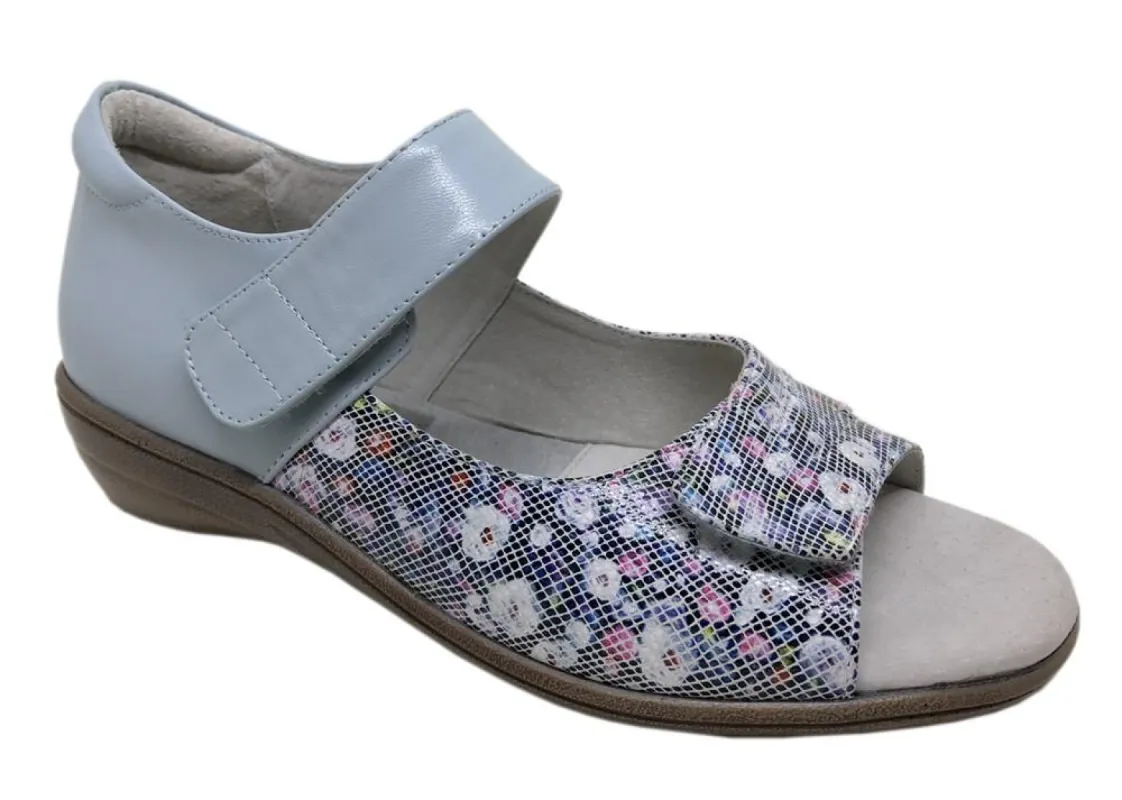 Via Nova Delcy Floral A/o sold by Bayside Shoe Warehouse