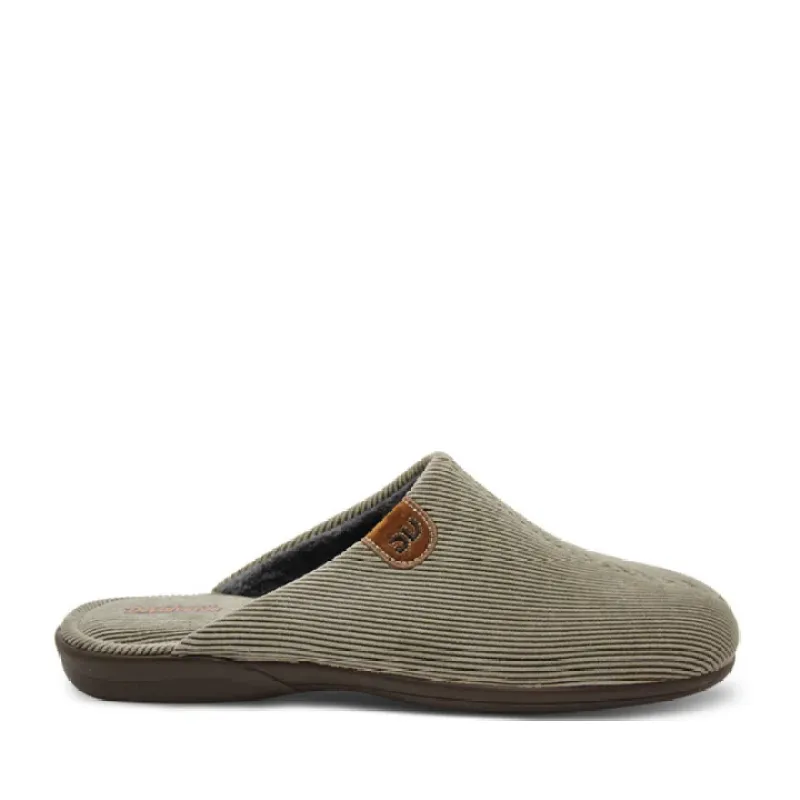 Devalverde Tierra 3073 / Tierra sold by Bayside Shoe Warehouse