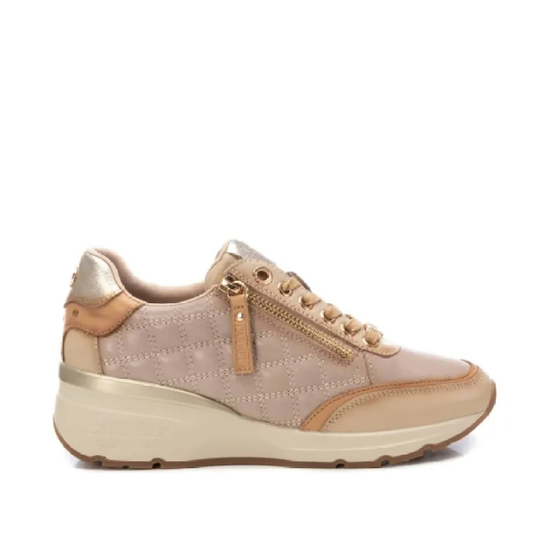 Carmela 161954 Piel Beige sold by Bayside Shoe Warehouse