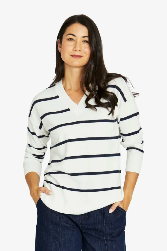 Jump Stripe V Neck Pullover Vanilla/Midnight made by Jump