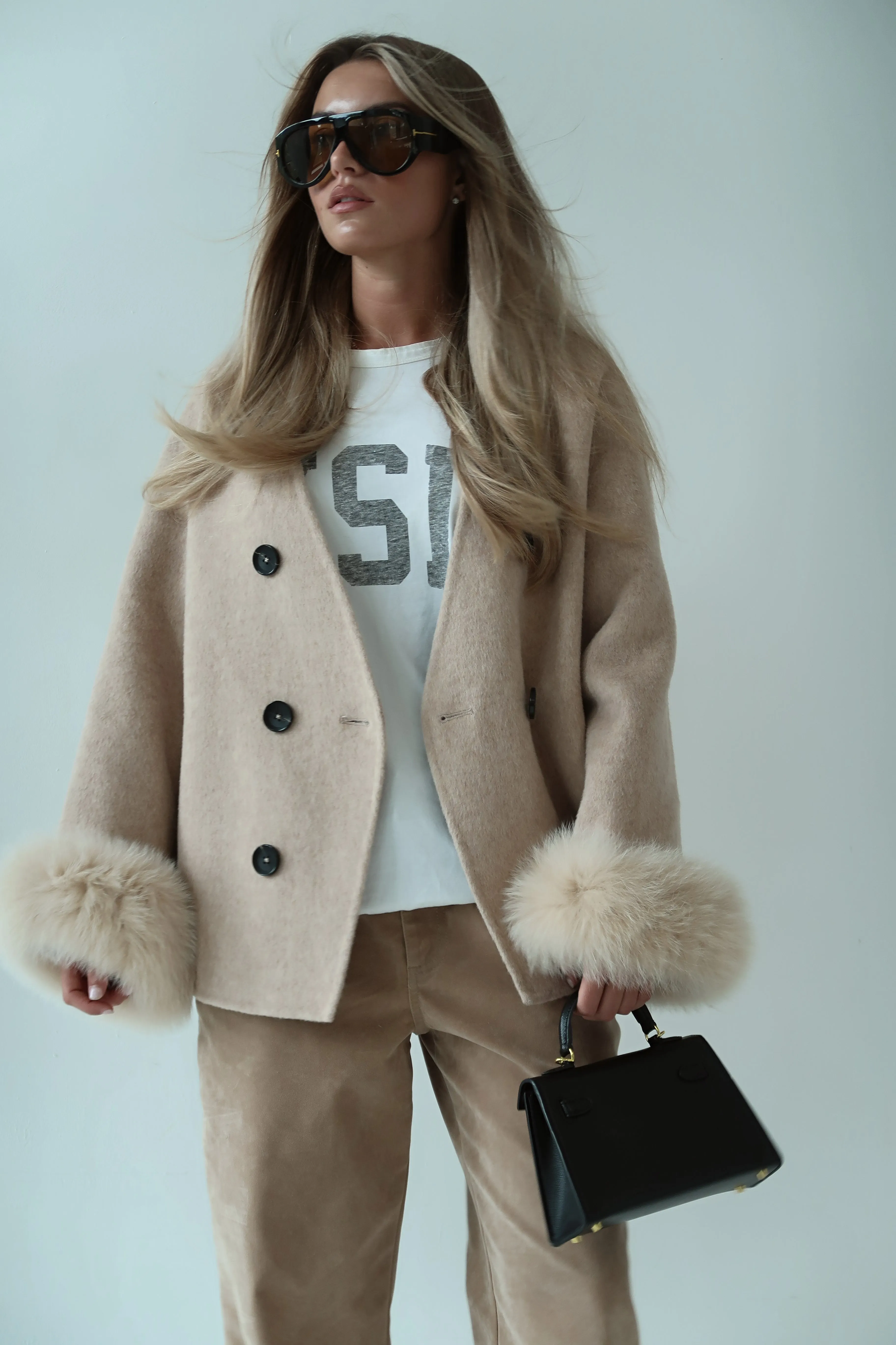 Diana Fur Coat sold by Niamae product image thumbnail 3