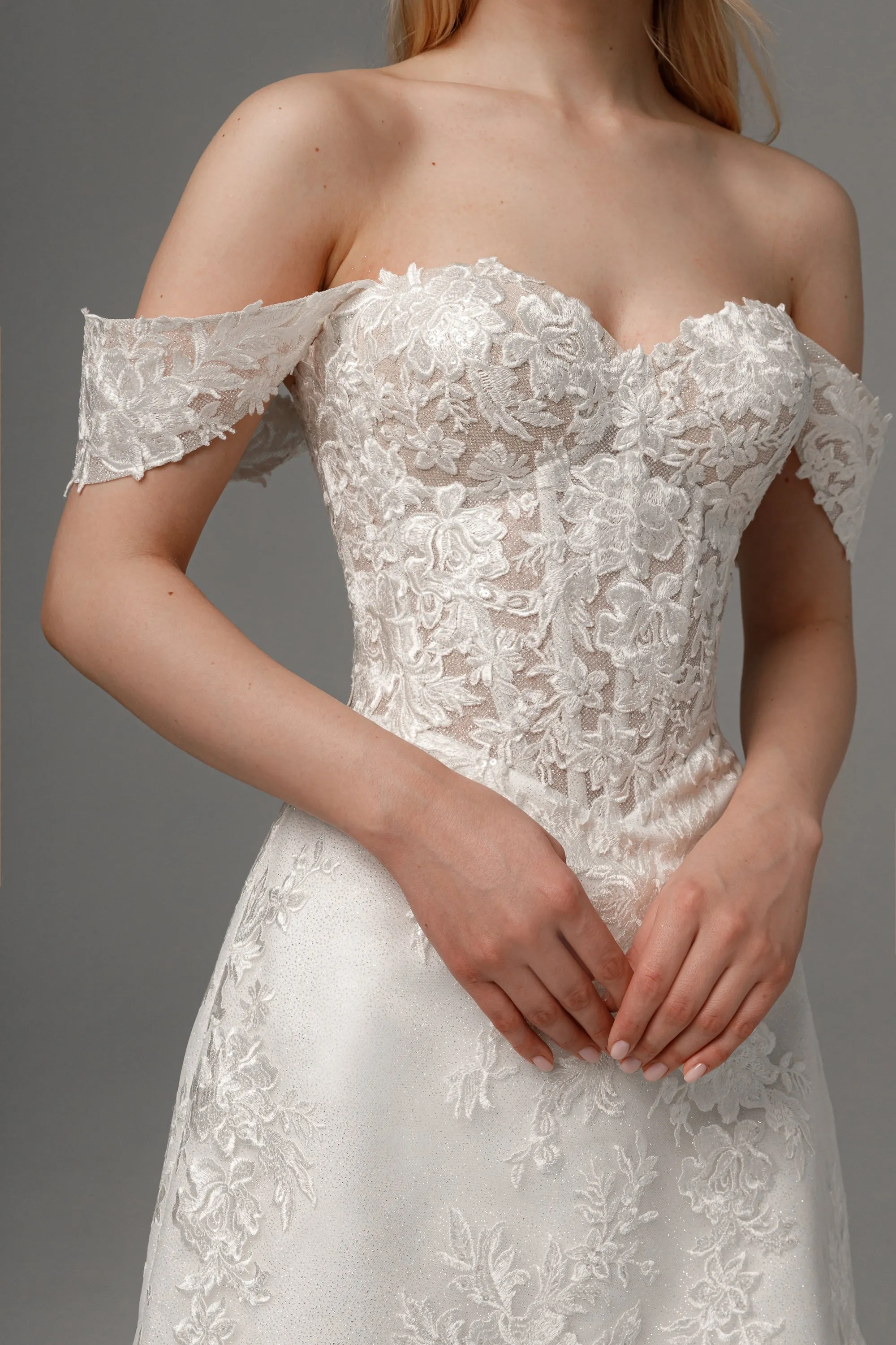 Short Lace Wedding Dress Mitsis sold by Olivia Bottega product image thumbnail 2