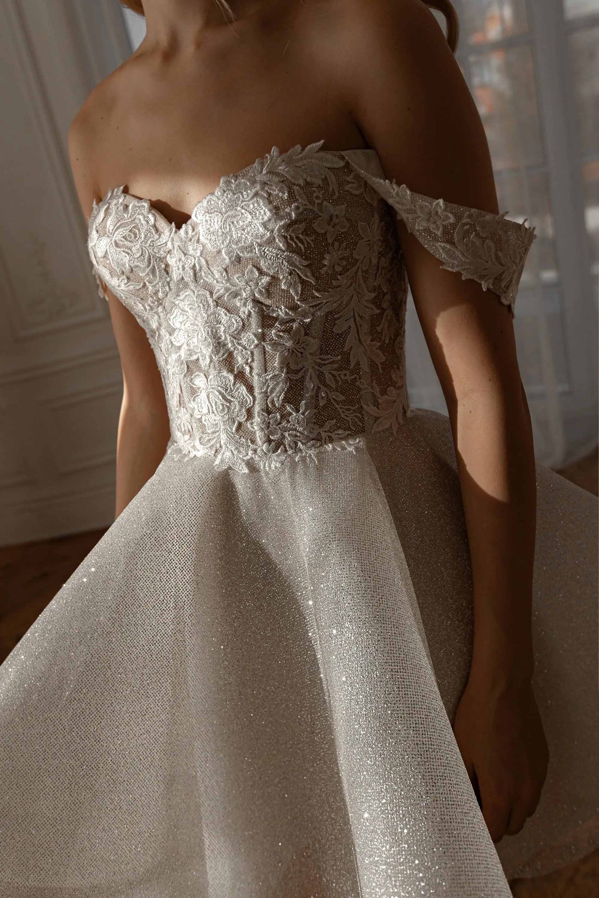 Short Wedding Dress Evelyn sold by Olivia Bottega product image thumbnail 2