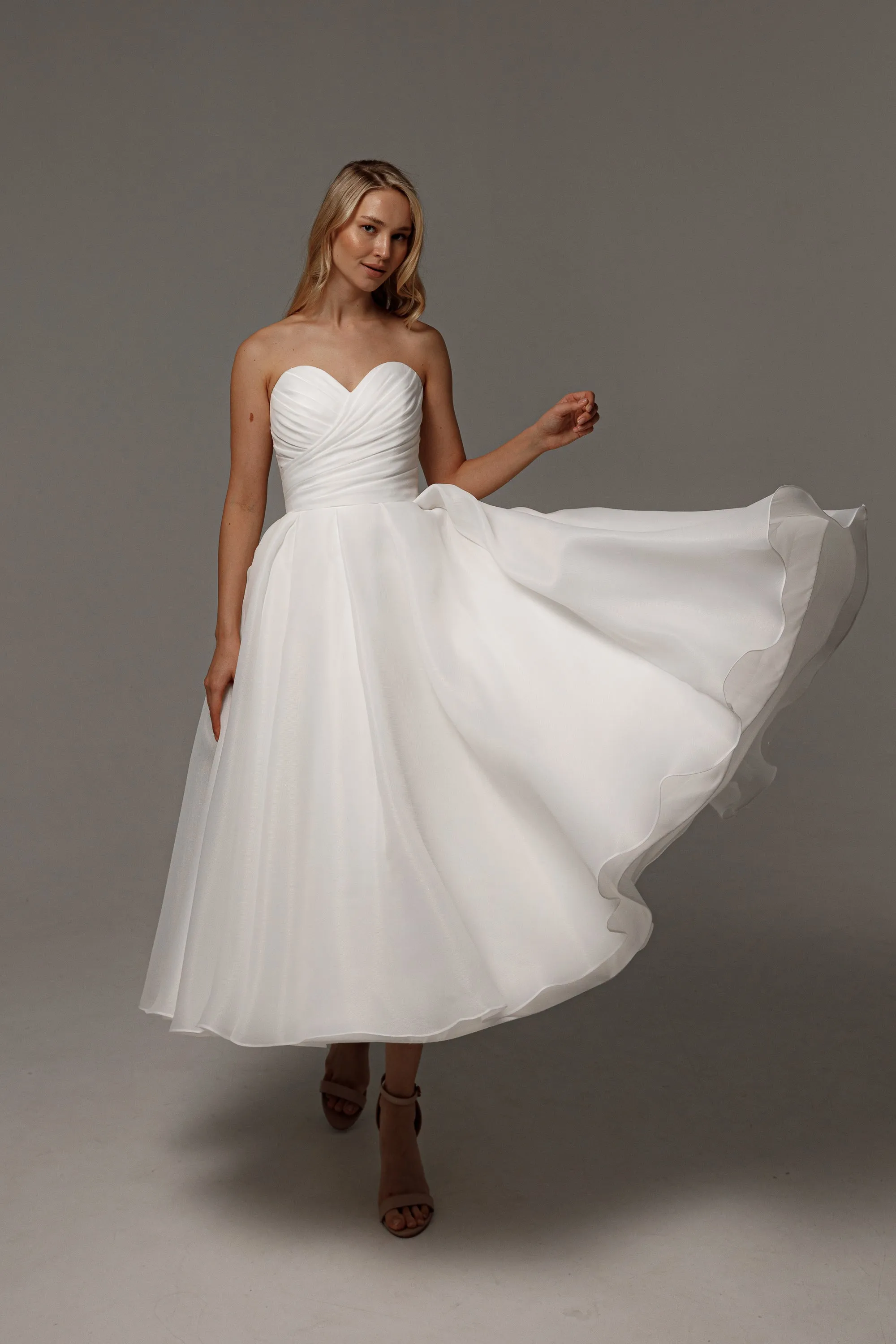 Organza Midi Wedding Dress Lamia sold by Olivia Bottega product image thumbnail 5