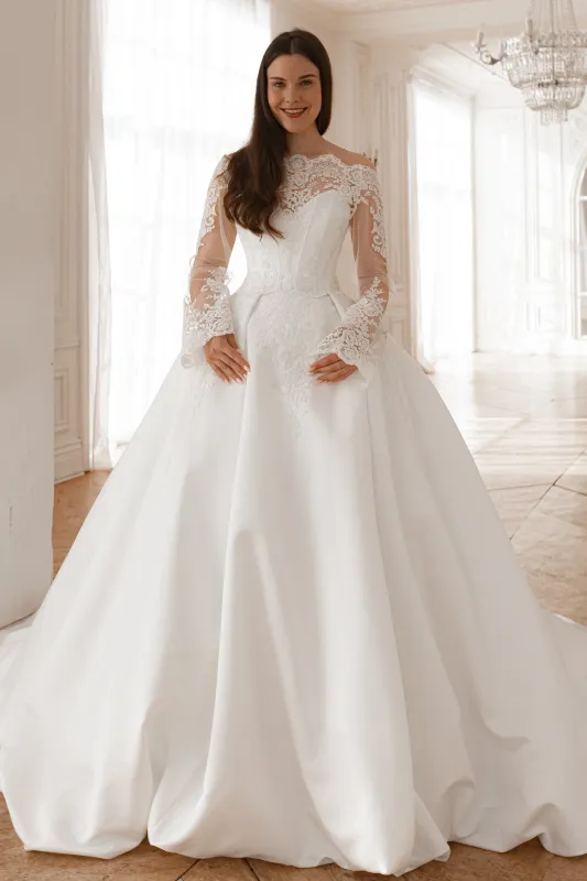 Extra Convertible Wedding Dress Steltella (Basic dress + bolero + bow + detachable skirt) sold by Olivia Bottega