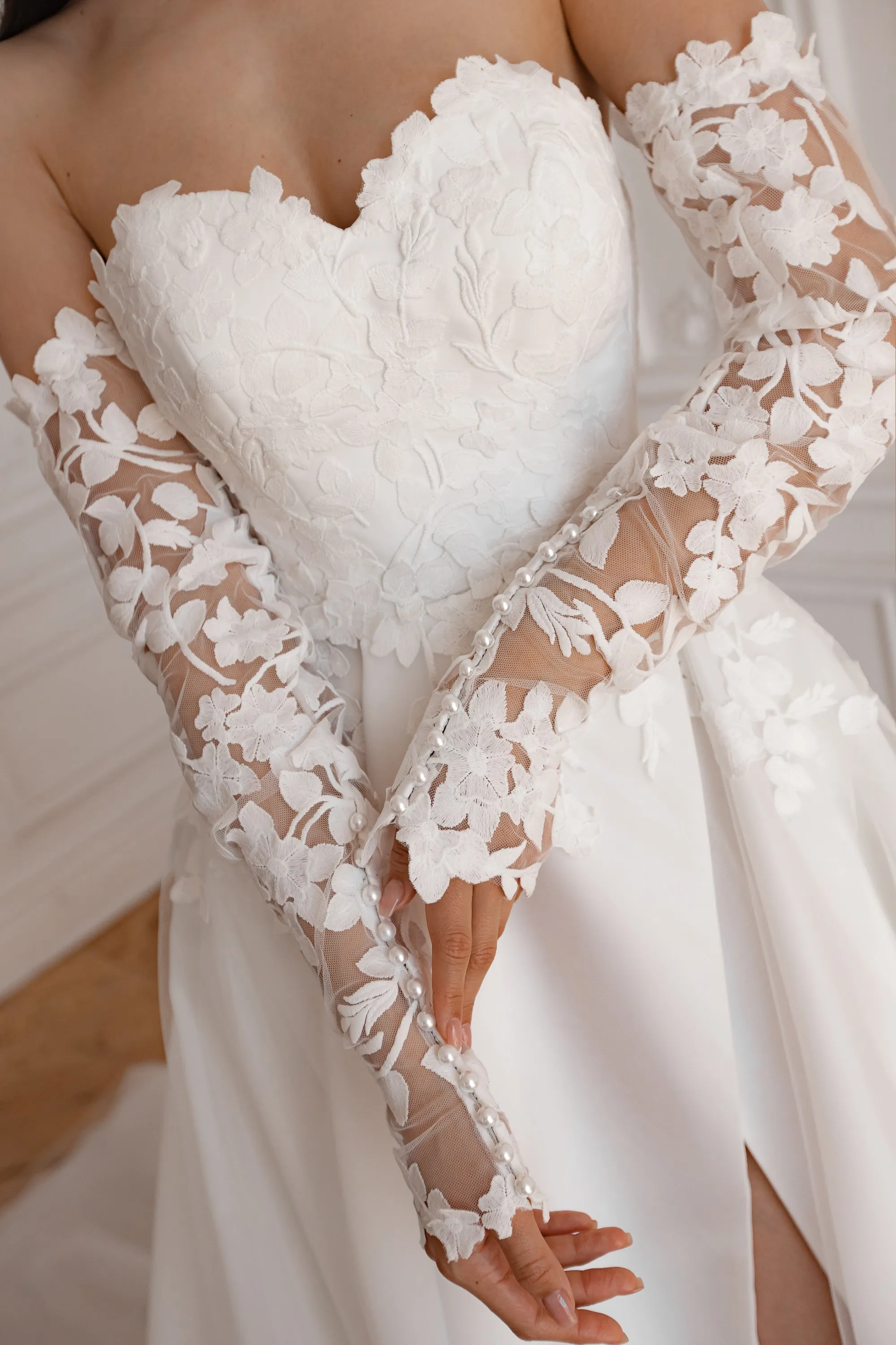 Wedding Dress Lillian with Detachable Train sold by Olivia Bottega product image thumbnail 5