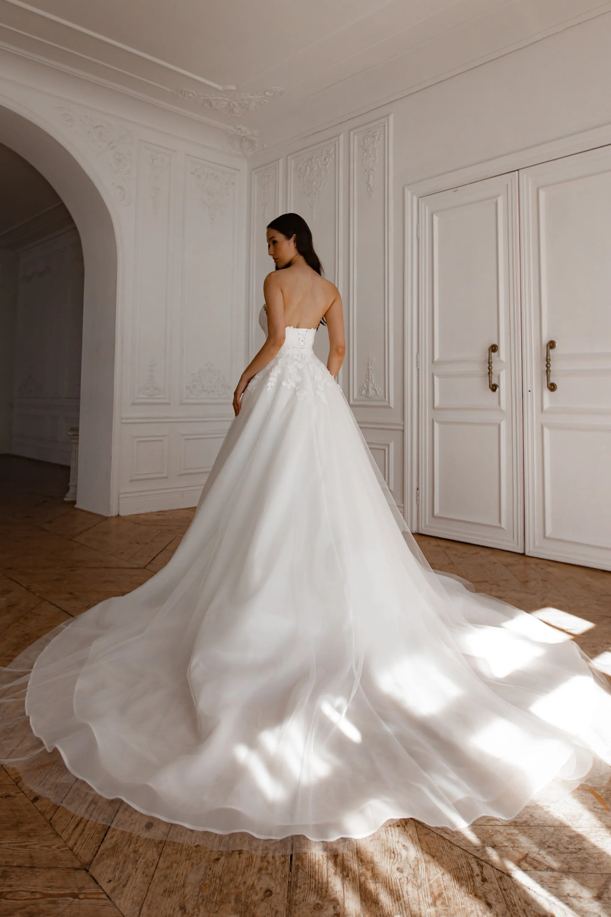 Wedding Dress Lillian with Detachable Train sold by Olivia Bottega product image thumbnail 4