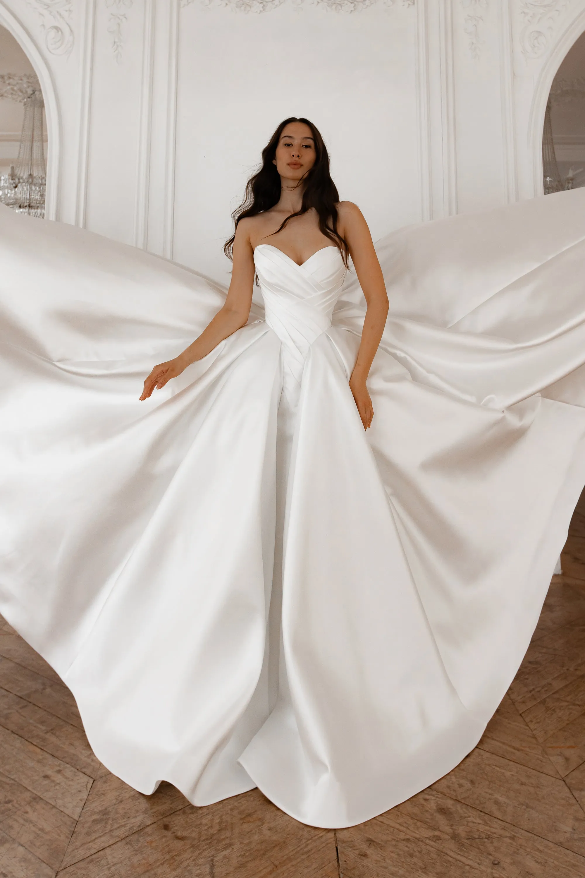 Basque Waist Wedding Gown Oceania sold by Olivia Bottega product image thumbnail 5