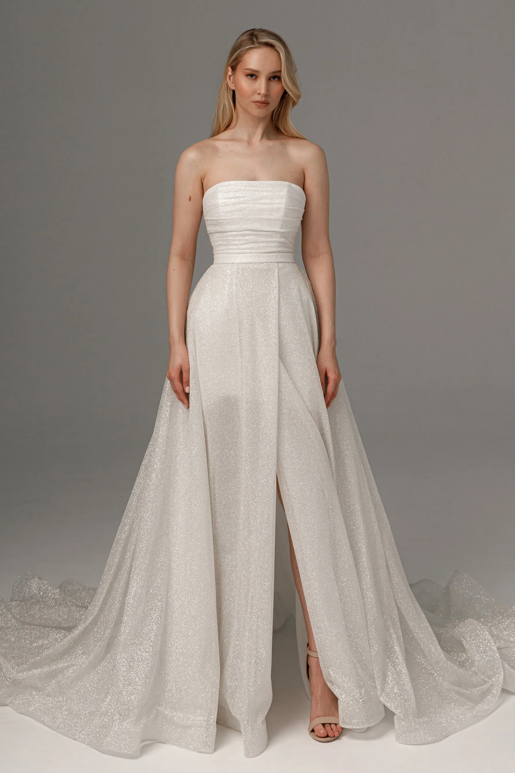 2 in 1 Wedding Dress Ebba With Detachable Calista Skirt sold by Olivia Bottega