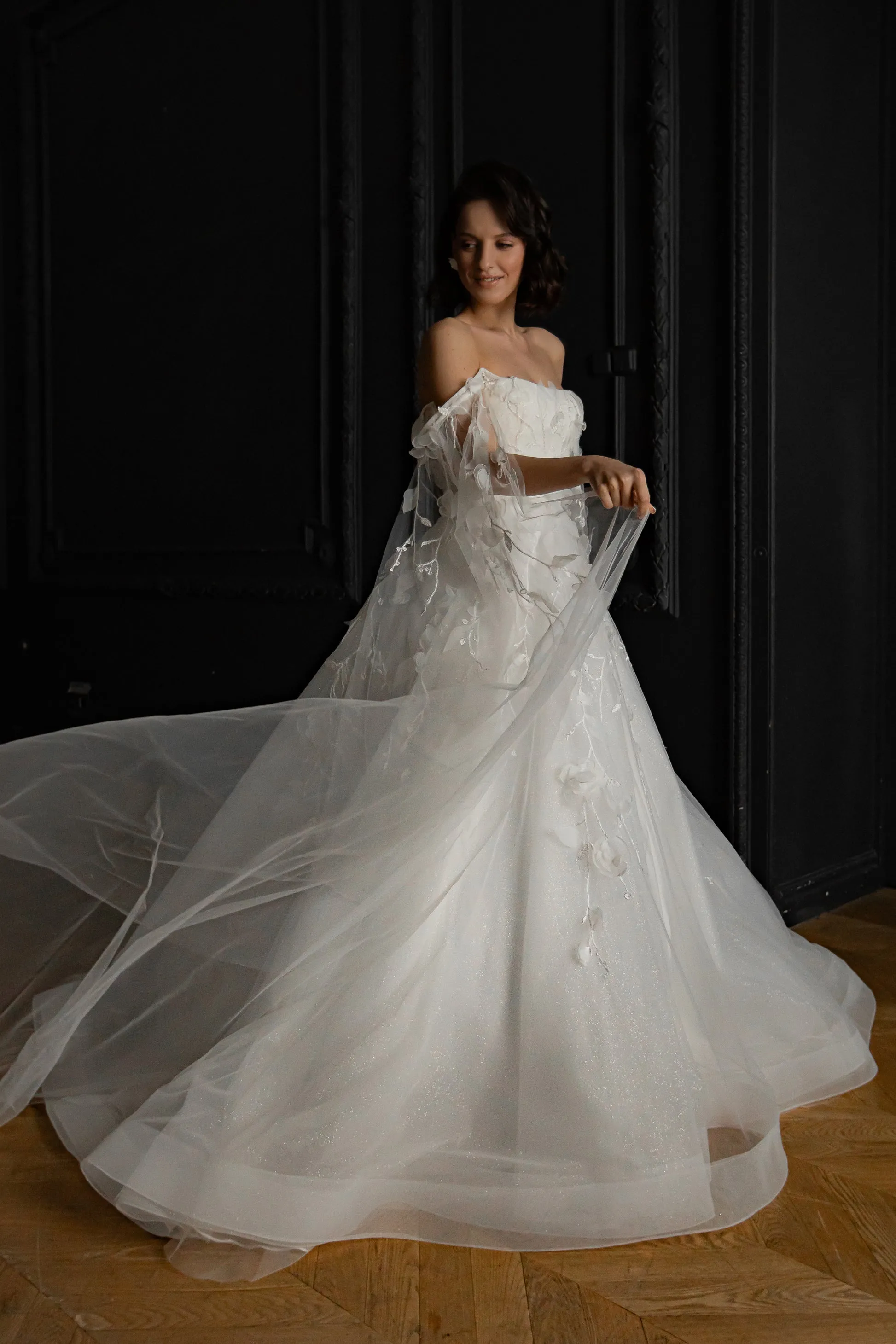 Floral Lace Wedding Dress Chyanne with Detachable Wings sold by Olivia Bottega product image thumbnail 5