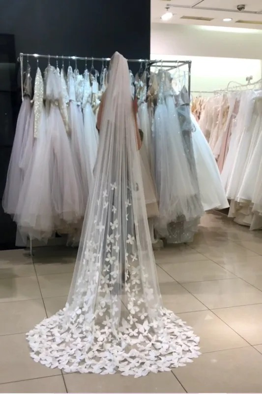 Wedding Veil Baily sold by Olivia Bottega