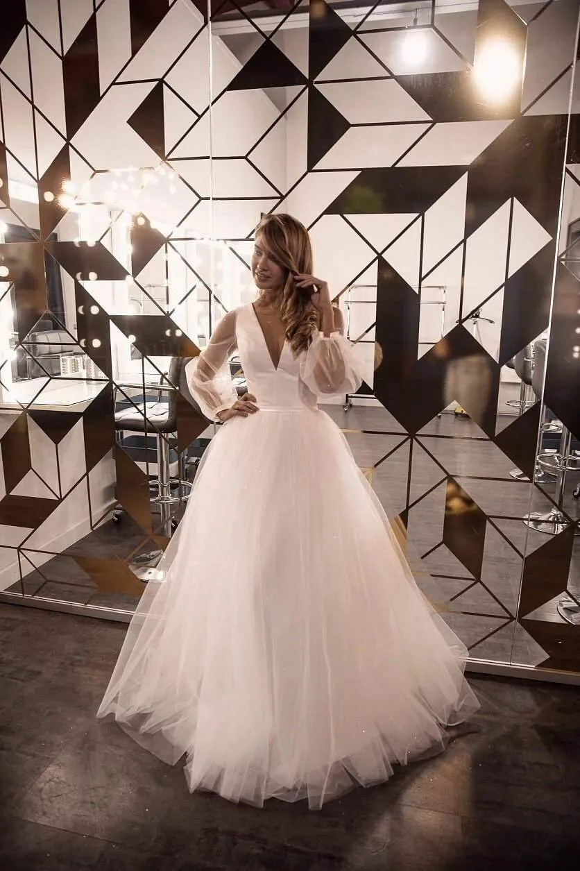 Romantic Wedding Dress Tveisiya with Puffy Sleeves sold by Olivia Bottega product image thumbnail 2