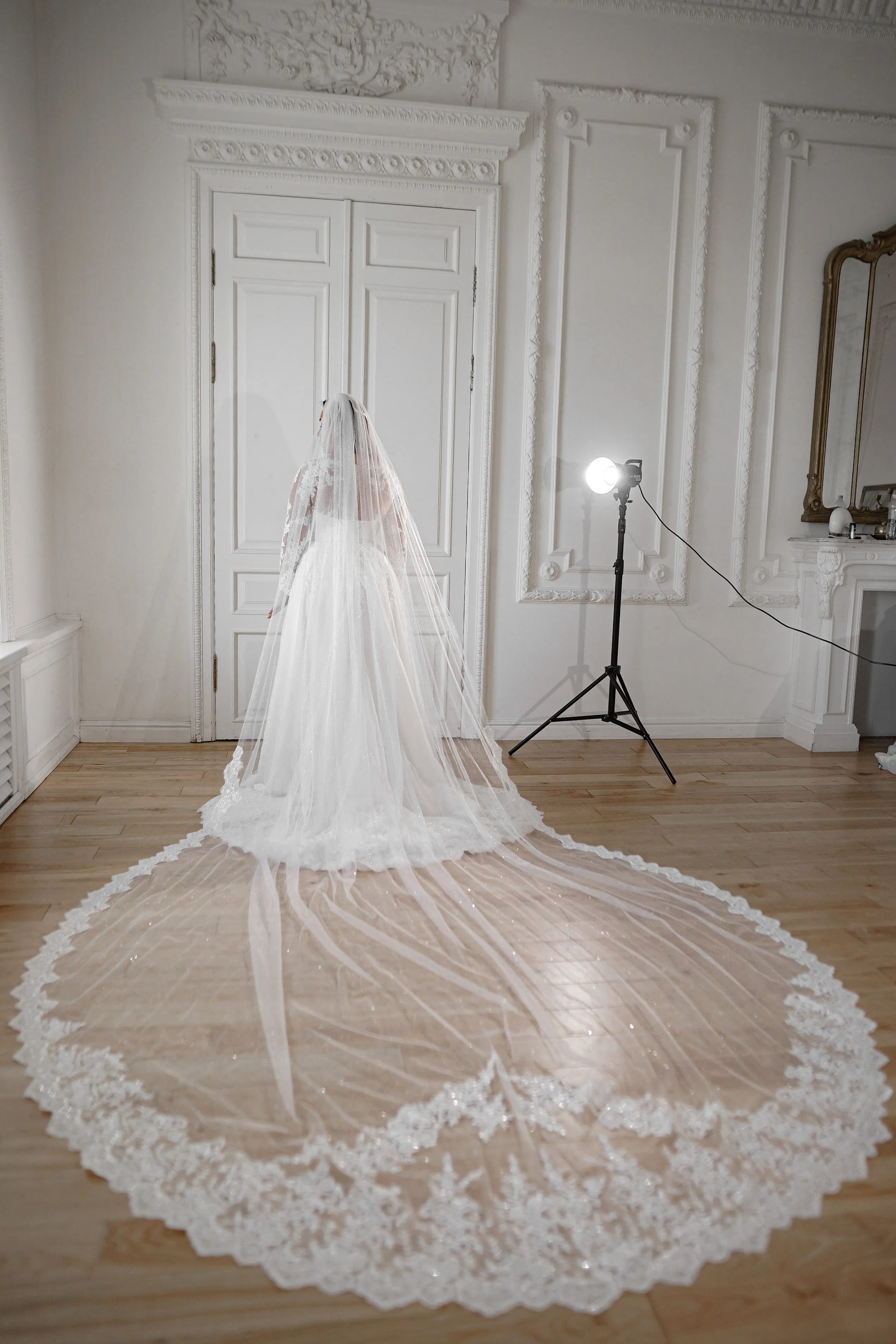 Wedding Veil Nuria sold by Olivia Bottega product image thumbnail 3