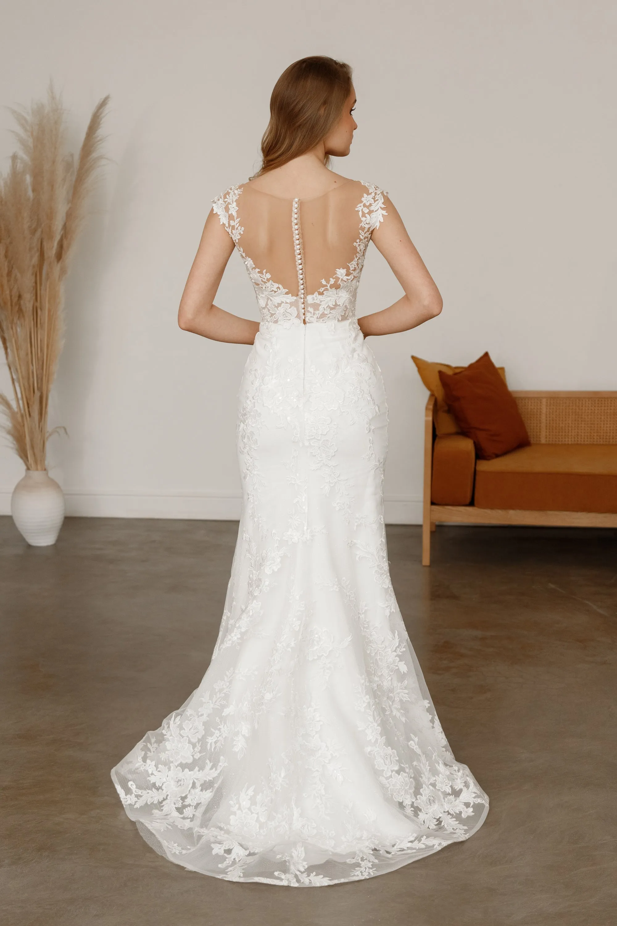 Light ivory Lace Mermaid Wedding Dress Airis sold by Olivia Bottega product image thumbnail 4