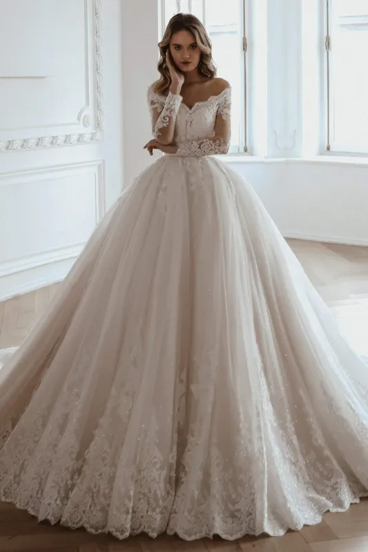 Lace Wedding Dress Elizabett Deco sold by Olivia Bottega