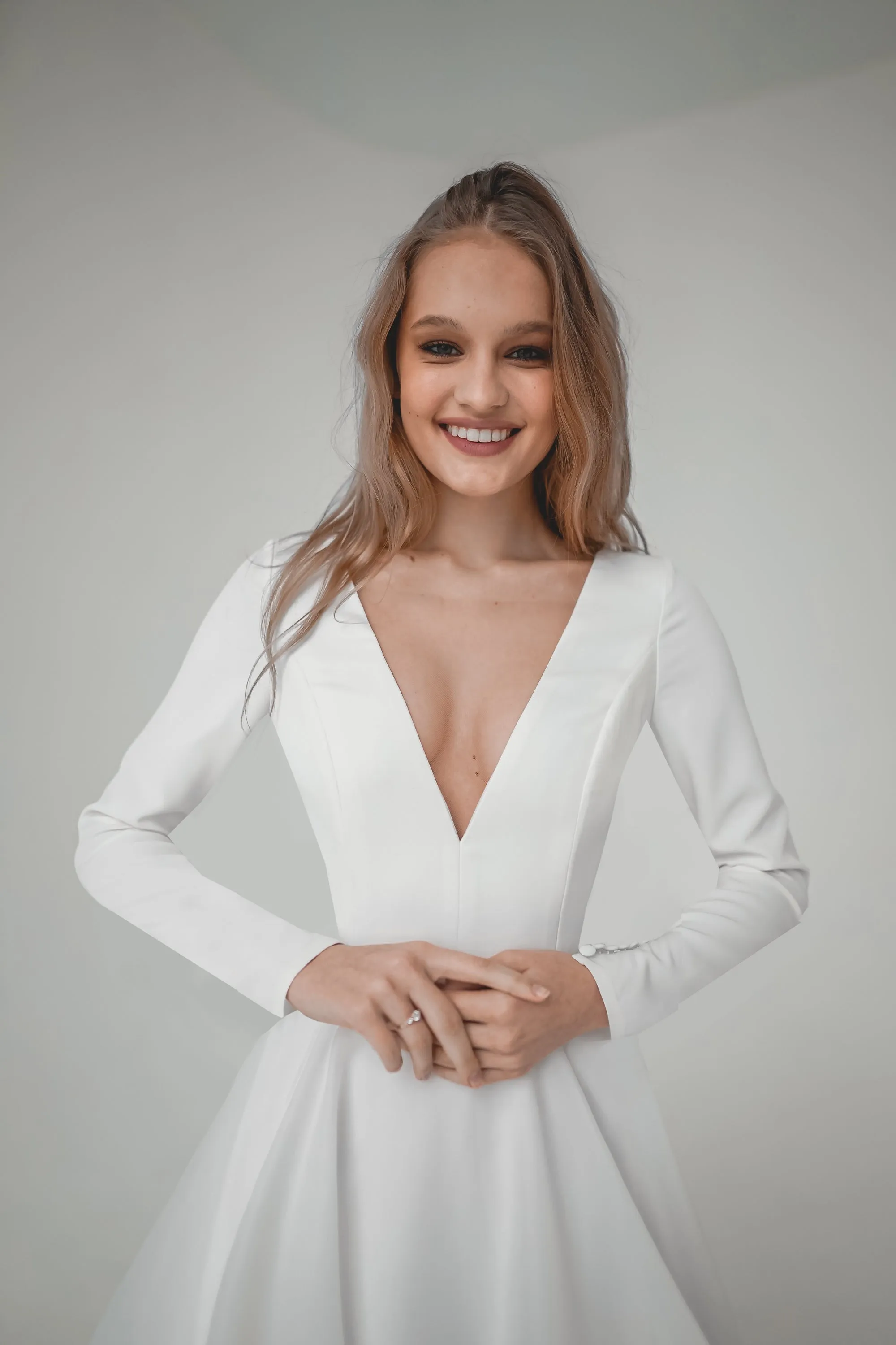 Minimalist Organza Wedding Dress Tayra sold by Olivia Bottega product image thumbnail 5