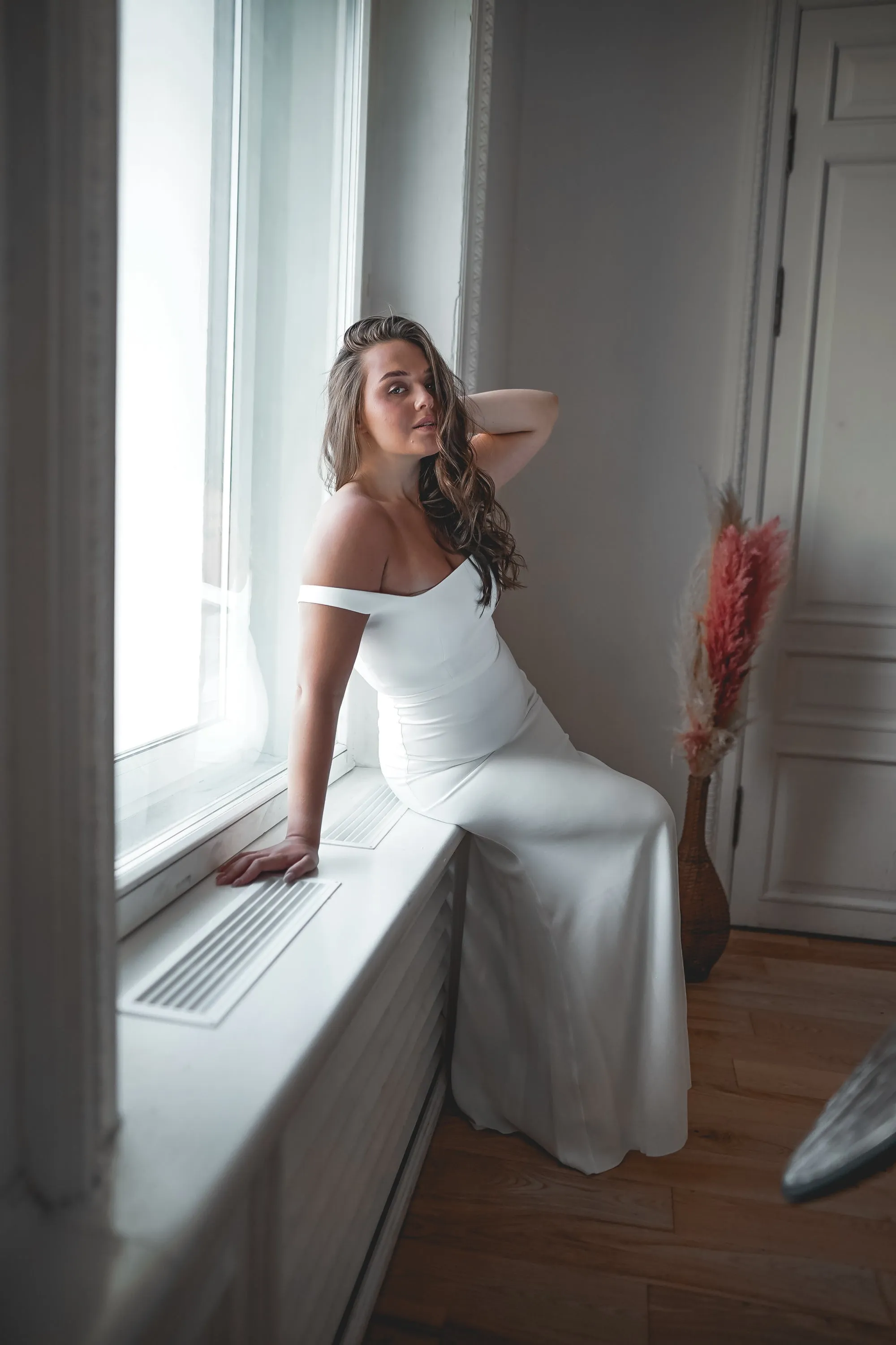 Plus Size Crepe Wedding Dress Jessica sold by Olivia Bottega product image thumbnail 5