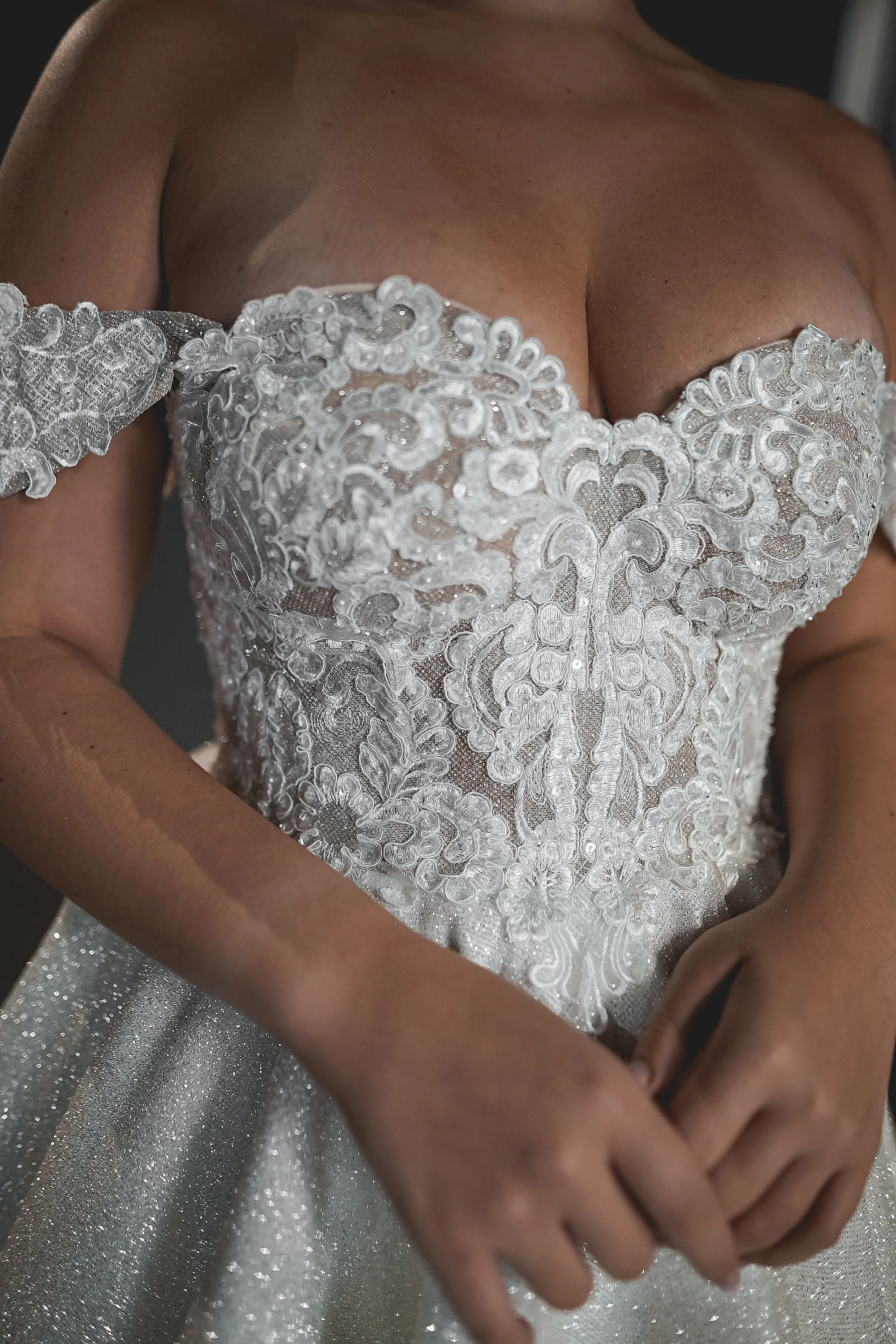 Tea Length Plus Size Lace Wedding Dress Elise sold by Olivia Bottega product image thumbnail 2