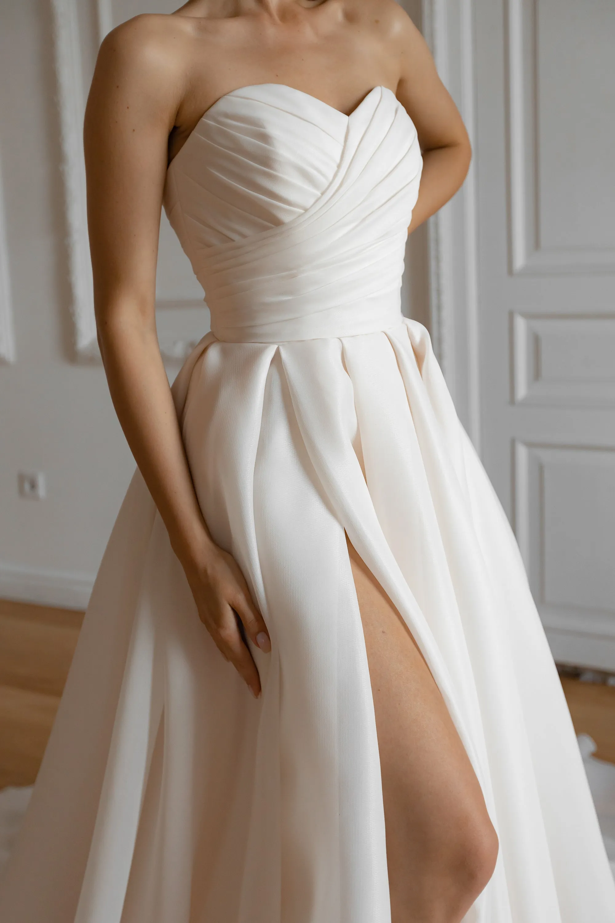 Sleeveless Wedding Dress Audrey sold by Olivia Bottega product image thumbnail 5