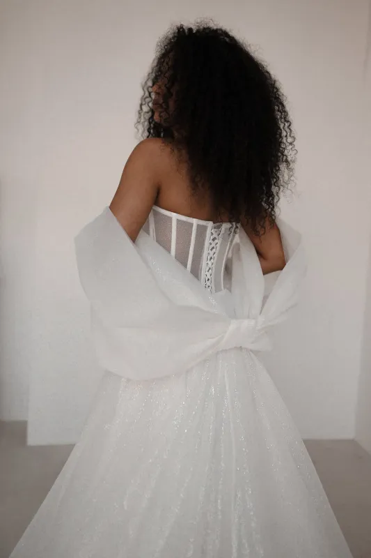 Sparkle Bow “Hennie” sold by Olivia Bottega