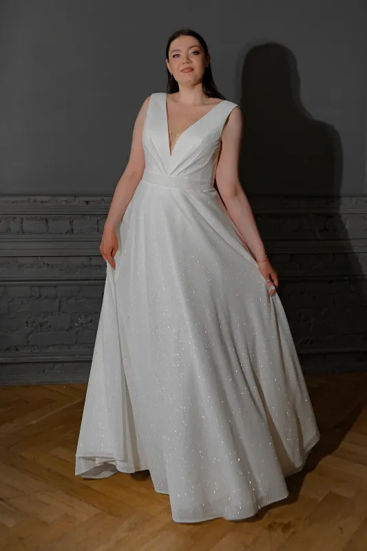 Plus Size Glitter Wedding Dress Kossy made by Olivia Bottega