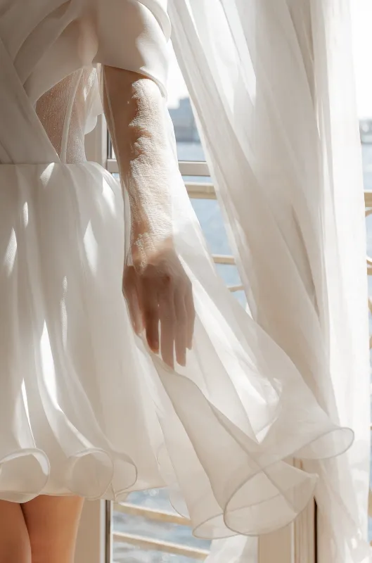 Detachable Wing Sleeves Fiorelia made by Olivia Bottega