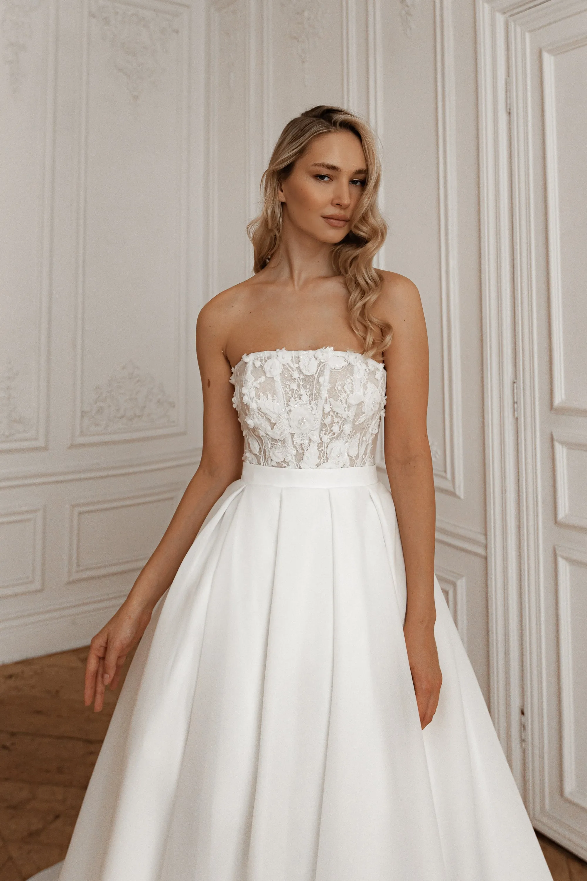 2 in 1 Short Wedding Dress Twilight Muse with Detachable Audrey Skirt sold by Olivia Bottega product image thumbnail 3