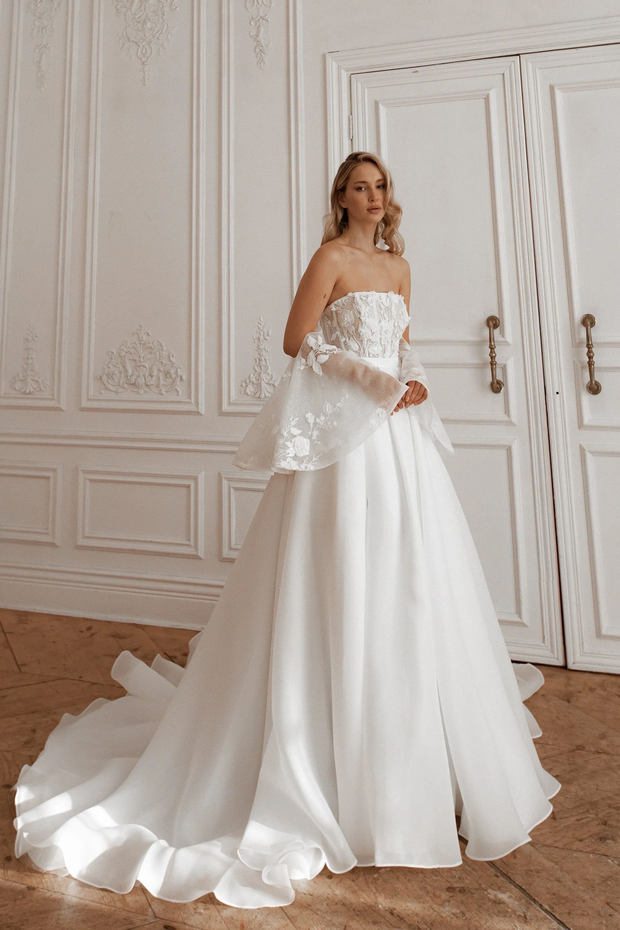 2 in 1 Short Wedding Dress Twilight Muse with Detachable Audrey Skirt sold by Olivia Bottega product image thumbnail 4