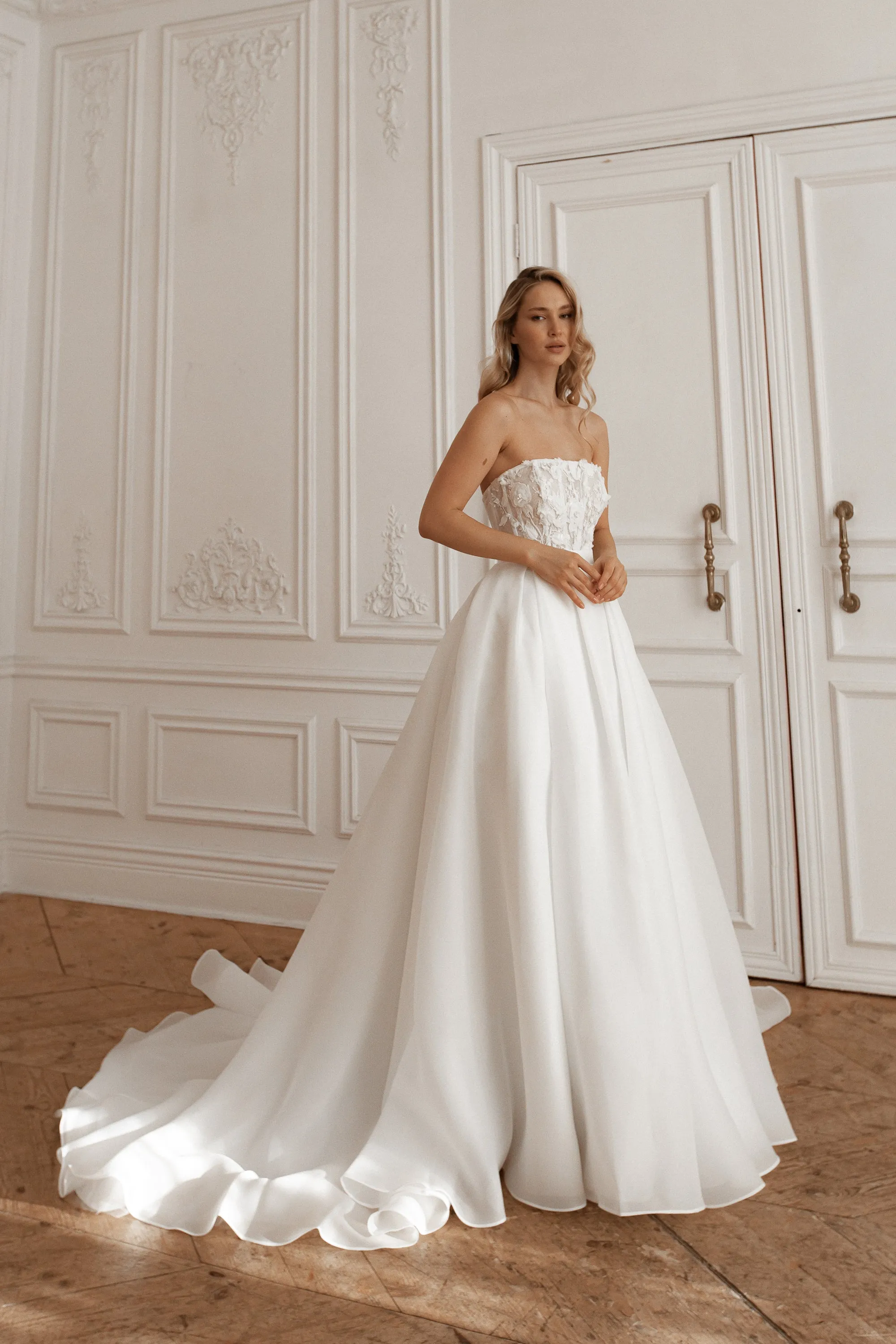 2 in 1 Short Wedding Dress Twilight Muse with Detachable Audrey Skirt sold by Olivia Bottega product image thumbnail 5