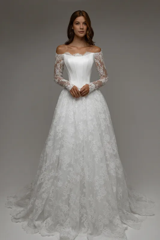 Long Sleeve Wedding Dress Seraphine made by Olivia Bottega