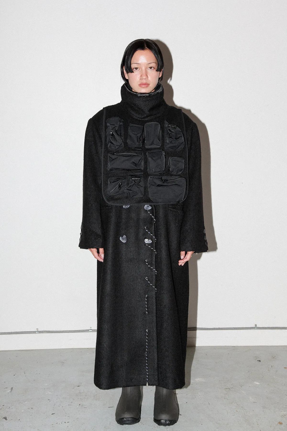 Loop Utility Bib in Onyx sold by KkCo product image thumbnail 3