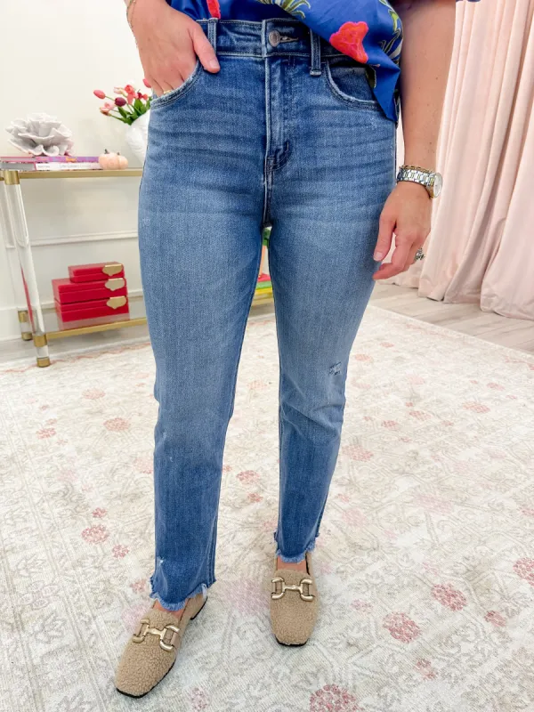 Jeanne Crop Slim Straight sold by Mimosa