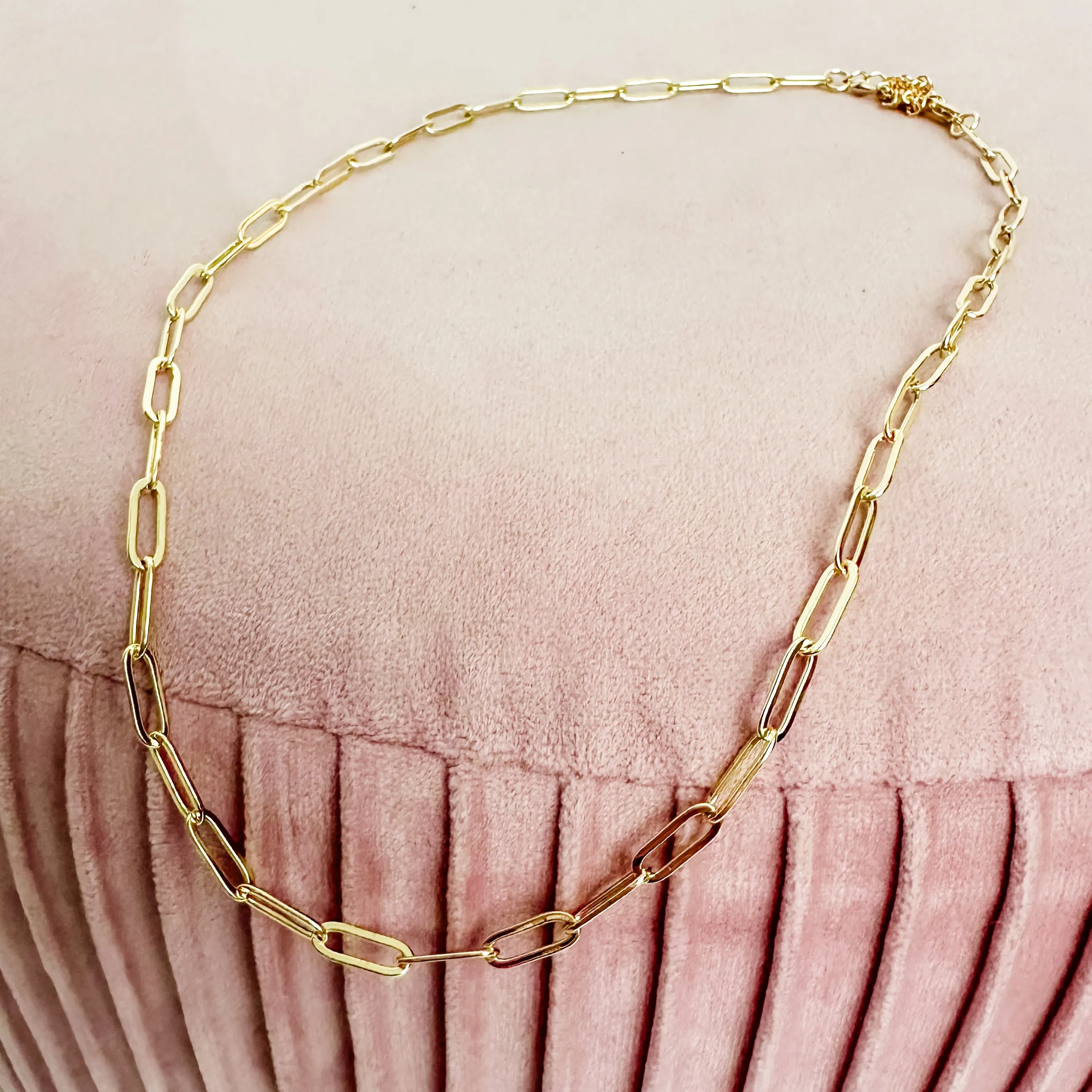 Luxe Flat Oval Chain Link Necklace sold by Mimosa product image thumbnail 2