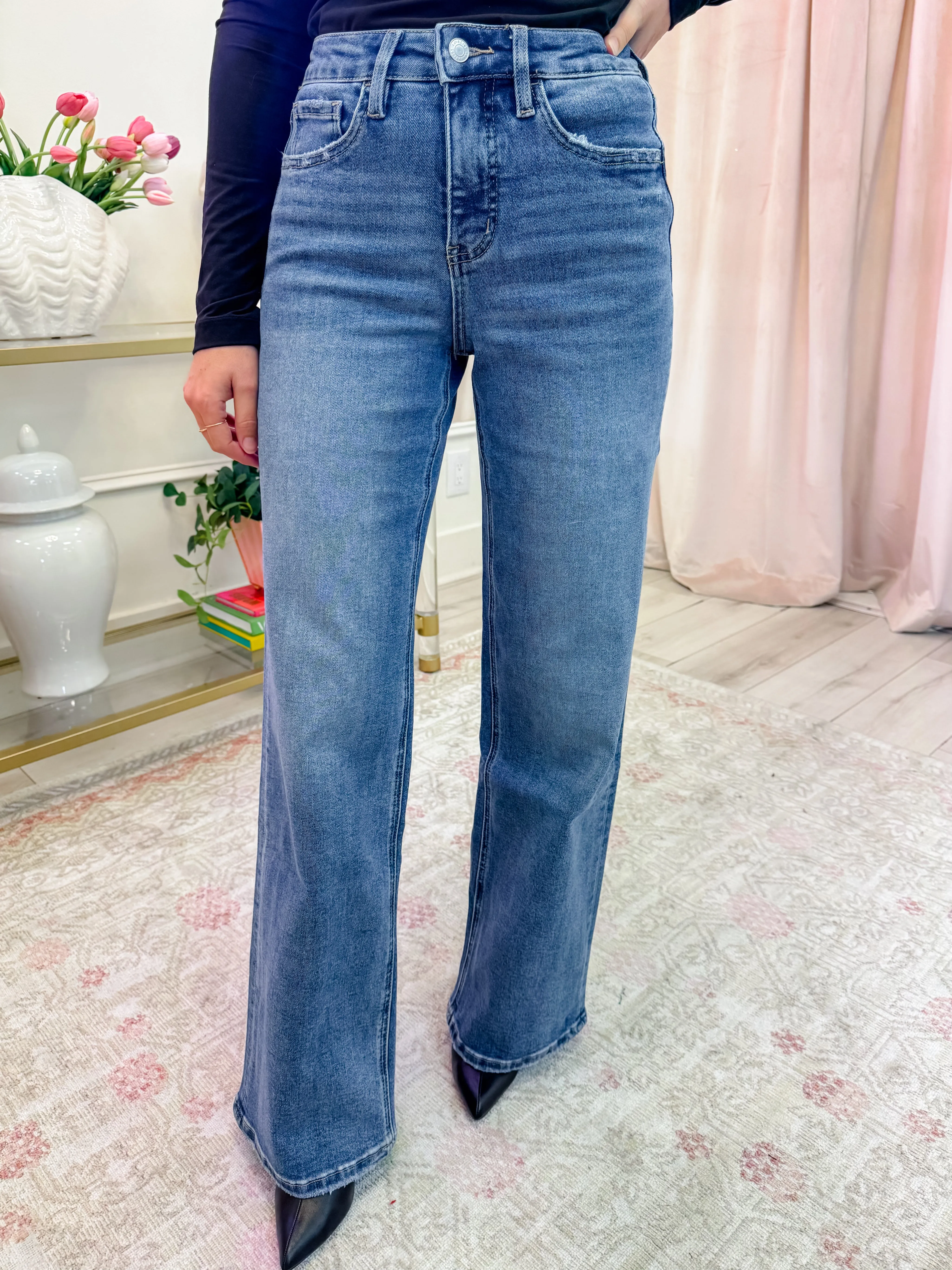 Super High Rise Baggy Wide Jean sold by Mimosa