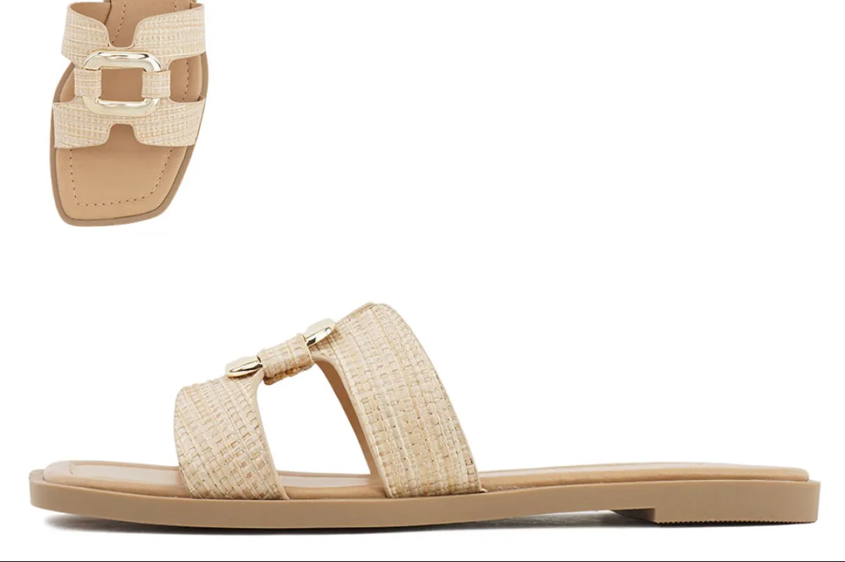 Feng Raffia Sandal made by Soda