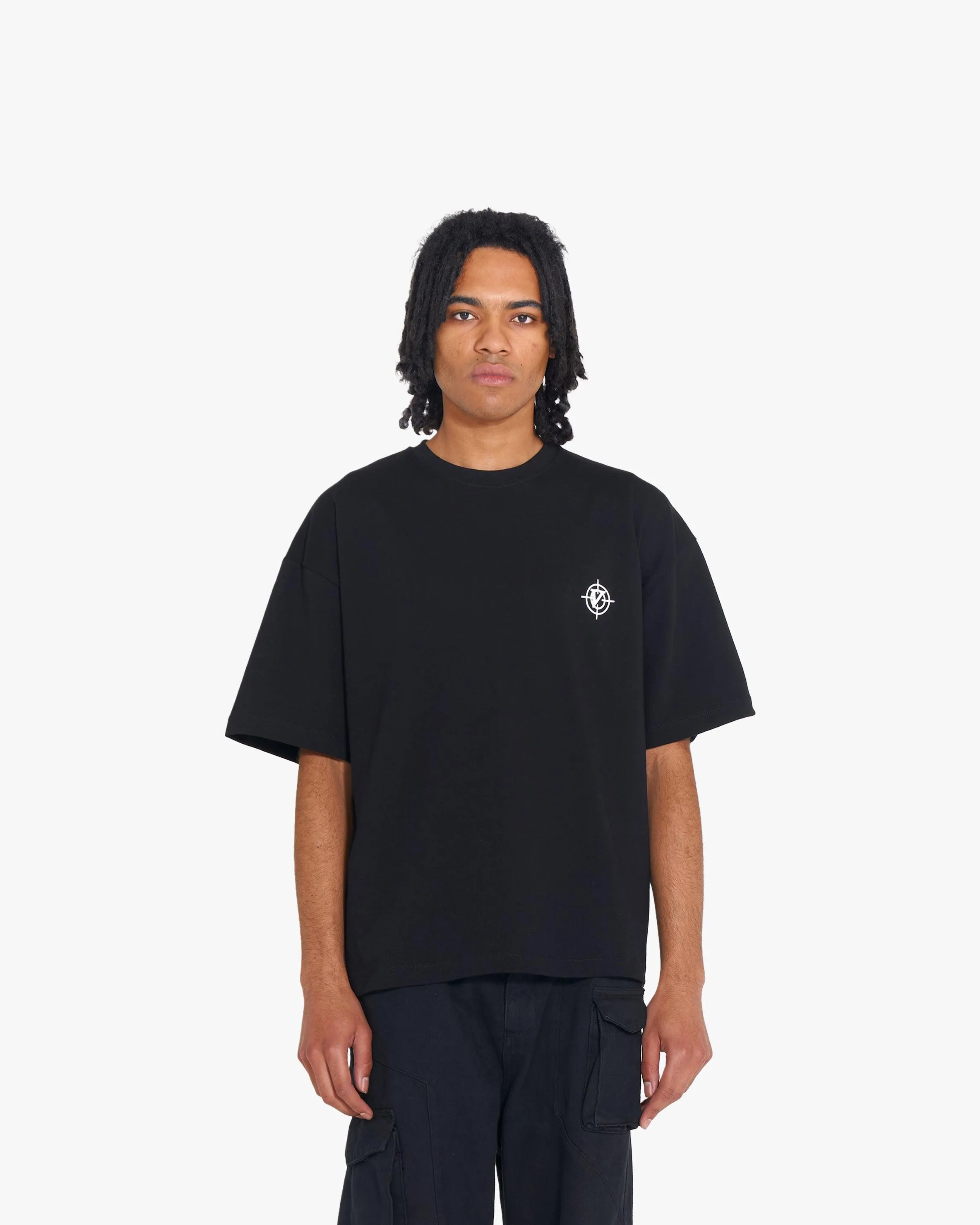 V-LOGO TEE BLACK sold by vicinity product image thumbnail 2