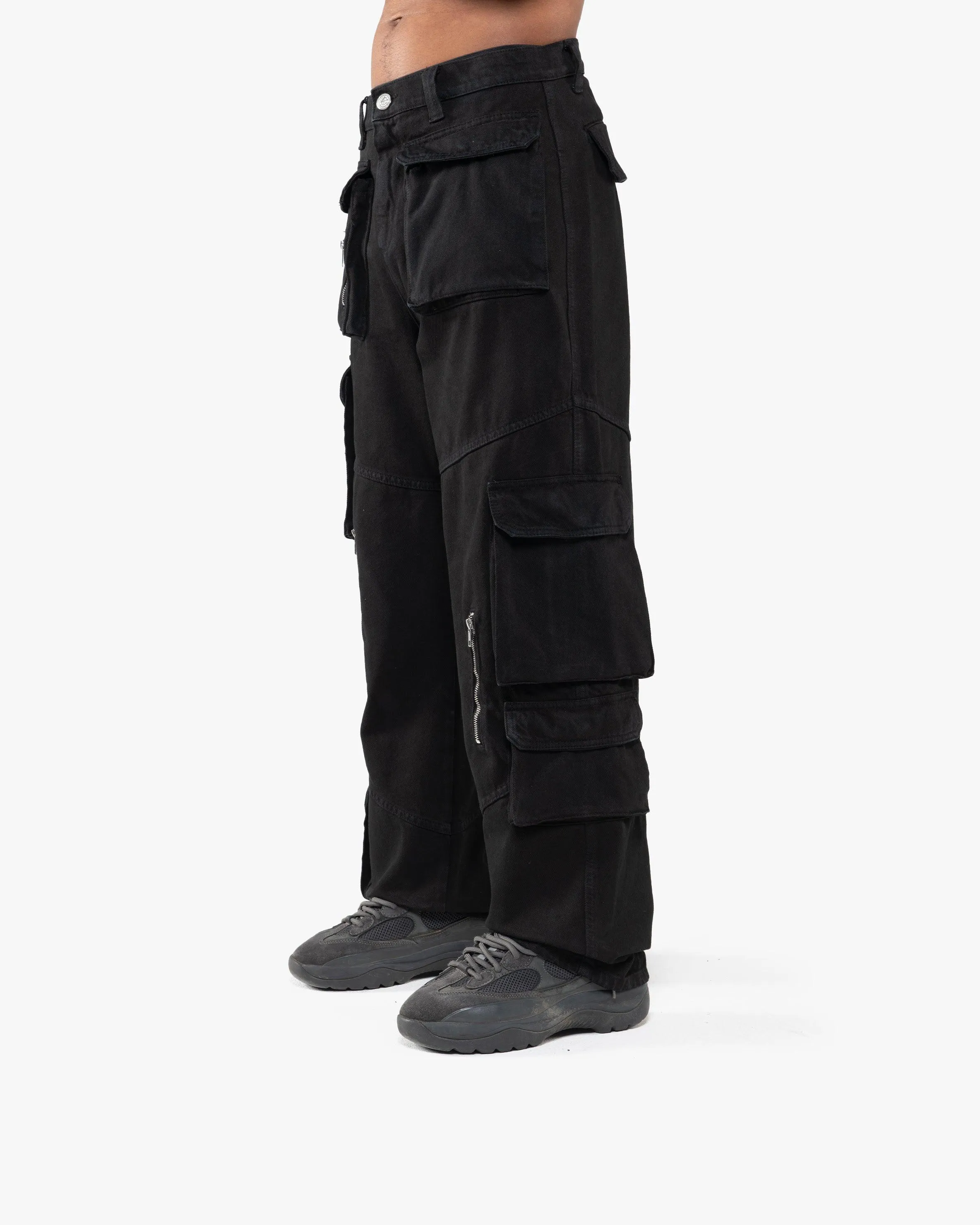 MULTIPOCKET CARGOPANTS BLACK sold by vicinity product image thumbnail 3