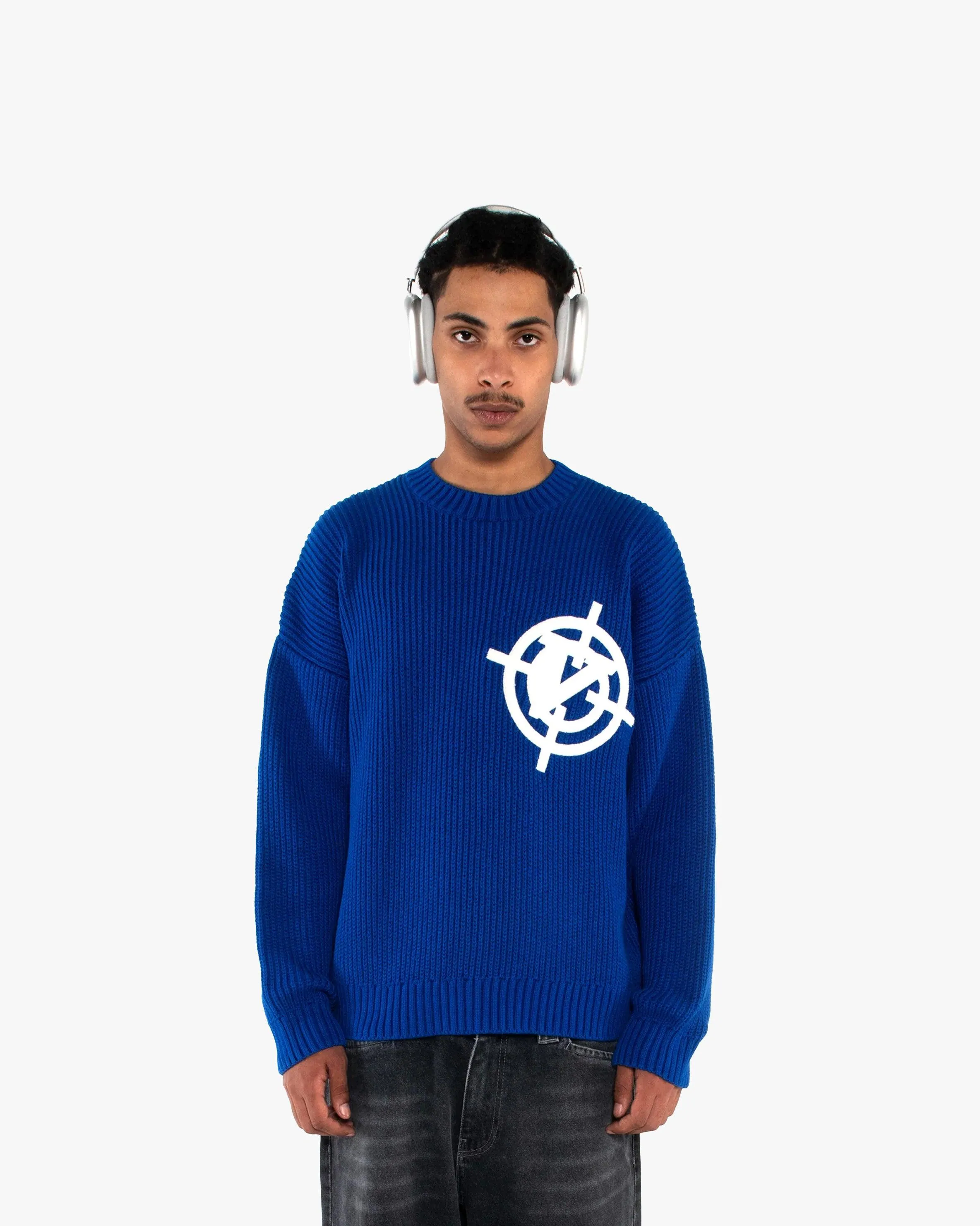 V-LOGO KNITWEAR ROYAL BLUE sold by vicinity product image thumbnail 2