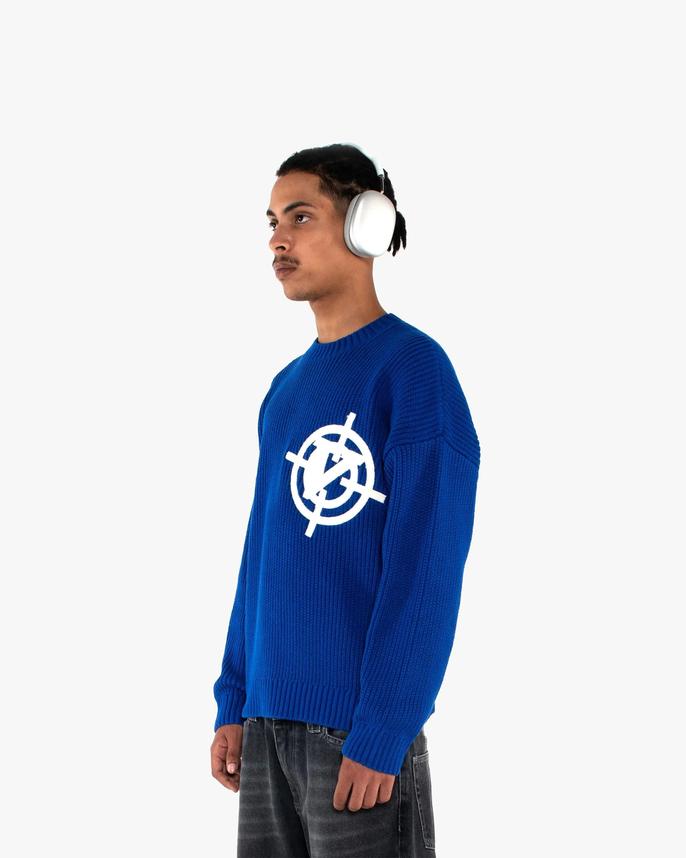 V-LOGO KNITWEAR ROYAL BLUE sold by vicinity product image thumbnail 3